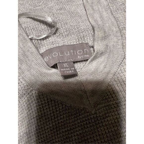 Colorblock Hoodie Sweater   - Picture 6 of 6